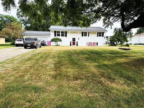 4th image of 3615 Mary Lou Ln S