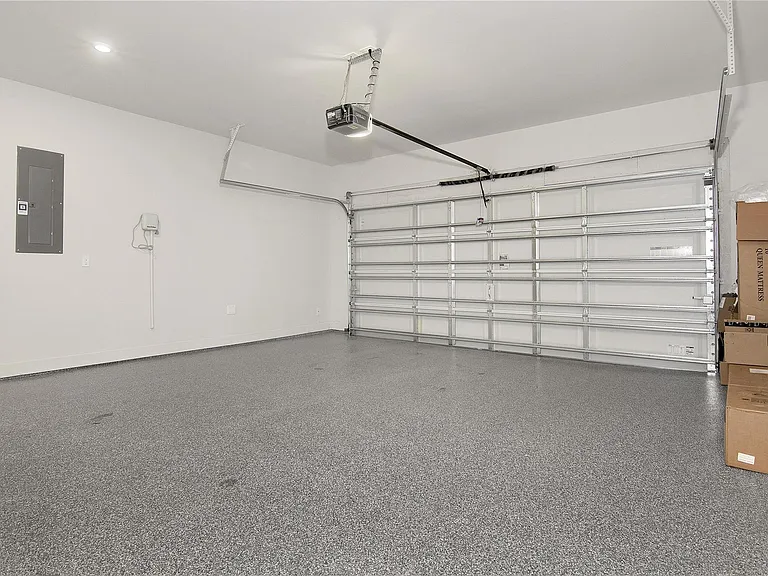 7510 Snowfield Peak Lane Ct — Photo 40