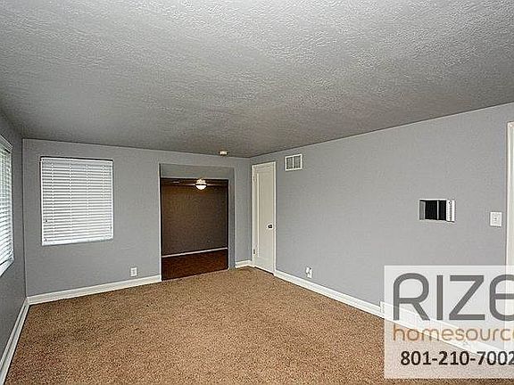 5th image of 1472 W Burbank Ave