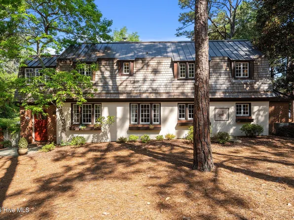 100 S Ridge Street, Southern Pines, NC 28387