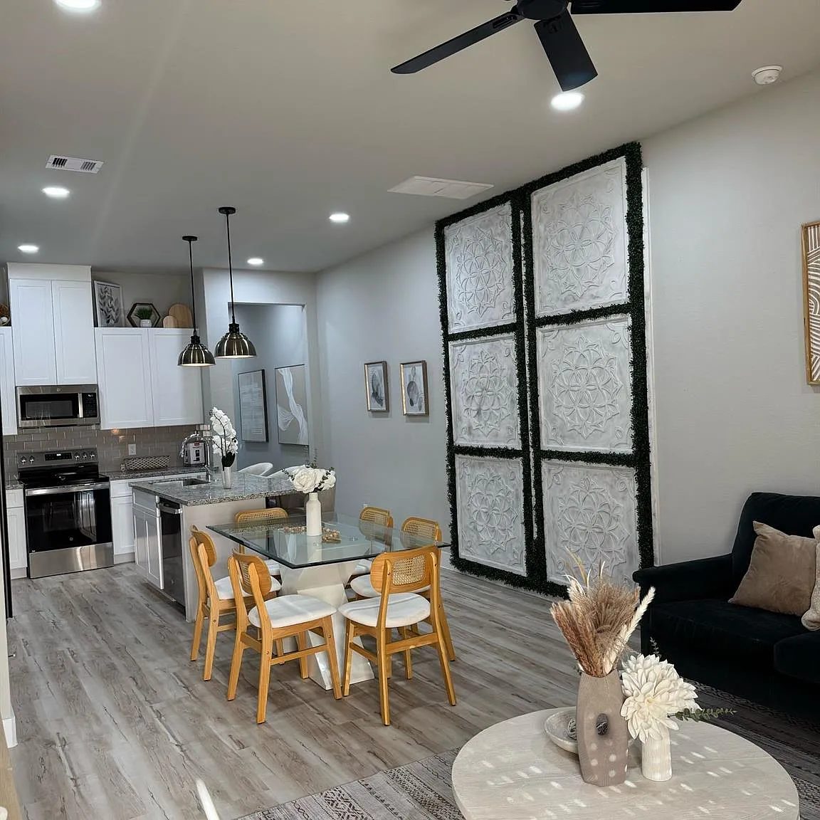 3 bed, 2.5 bath, 1472 sqft, $2,250 — Photo 3