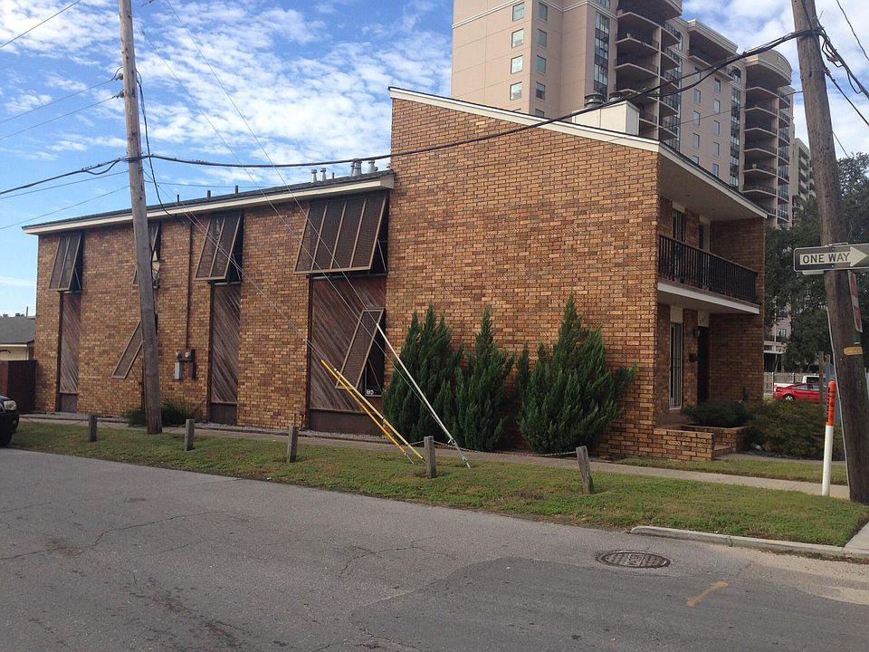 1st image of 200 Lake Marina Ave