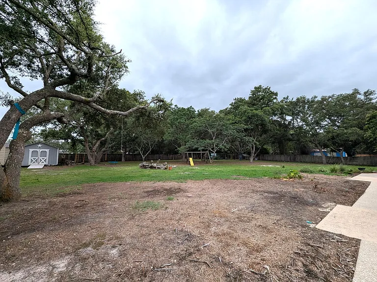 8717 Sand Pine Dr — Photo 39