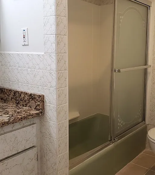 924 Beacon St #6 — Photo 19