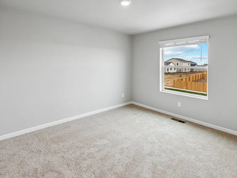 933 Gianna Ave — Photo 17