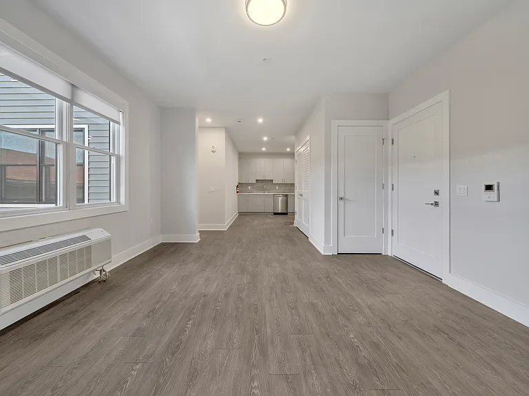 491 Walker St #3C — Photo 15