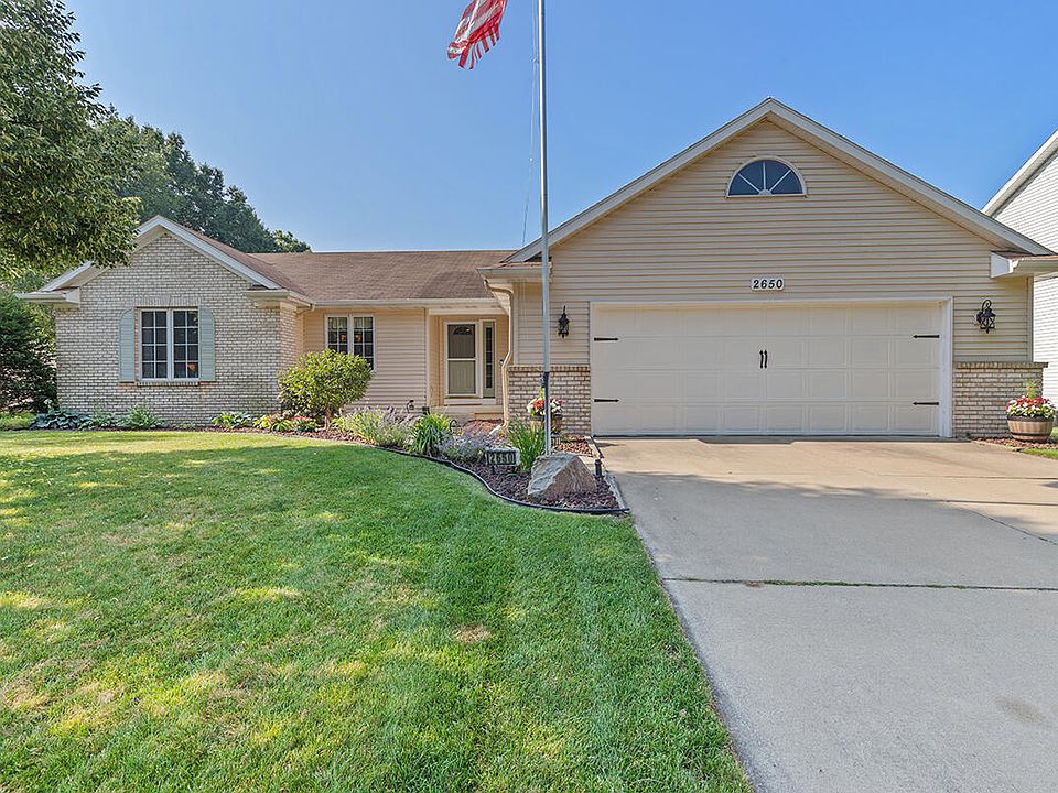 1st image of 2650 Golfbury Dr SW