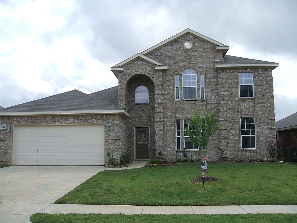 Beautiful 2 Story Home