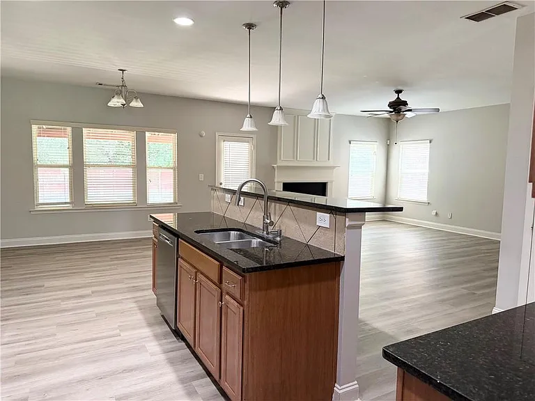 3051 Montauk Hill Dr — Photo 11