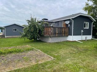 10405 W 100th St, Fairview, AB T0H 1L0