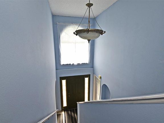 5th image of 572 Cloudcroft Dr