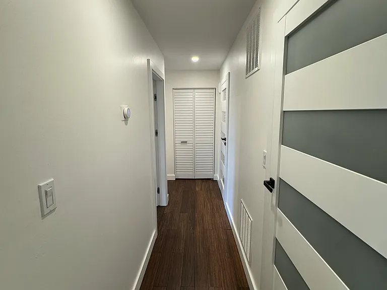 12 Clay St — Photo 11