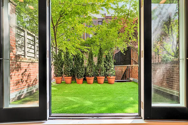 Sold by Douglas Elliman | media 17