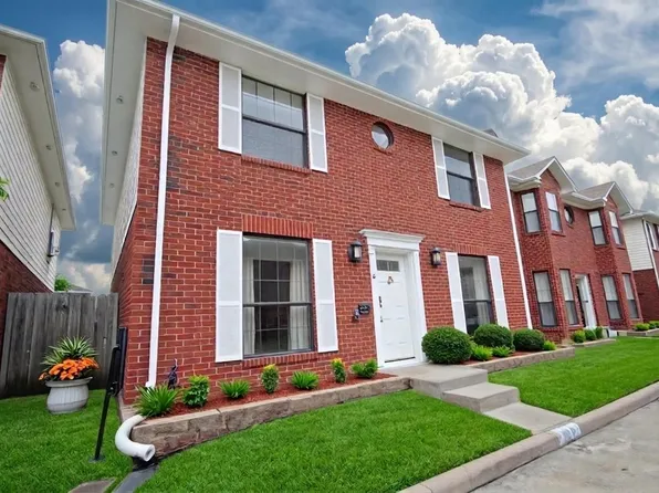 13831 Trumpetvine St, Houston, TX 77083