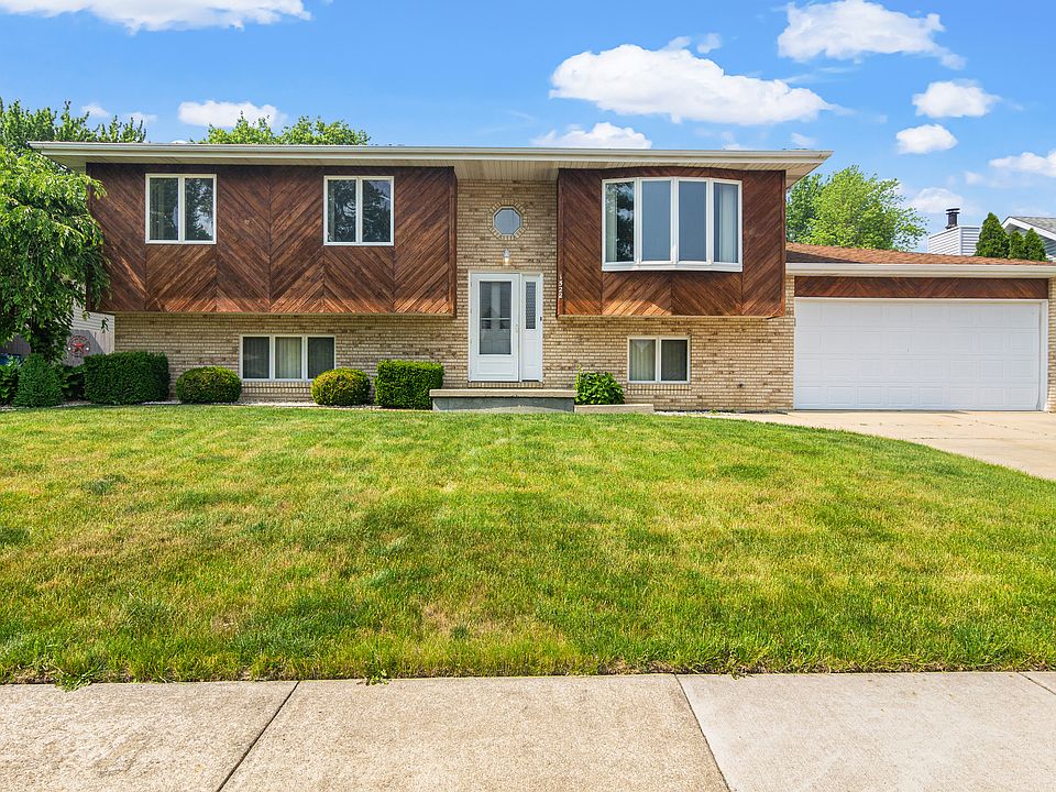 1st image of 1522 W 99th Pl