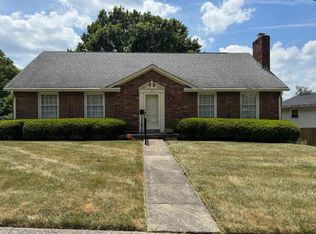 704 Kingston Rd, Lexington, KY 40505