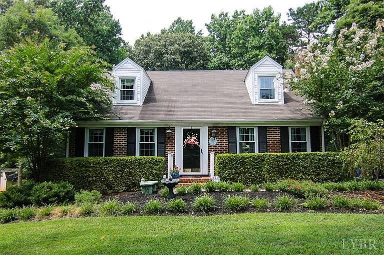 1st image of 213 Valleywood Dr