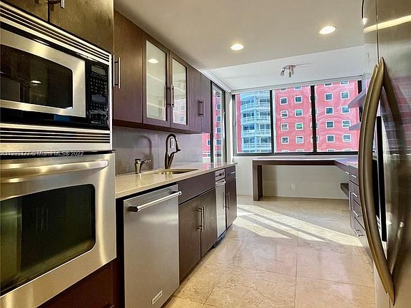 5th image of 1581 Brickell Ave APT 1505