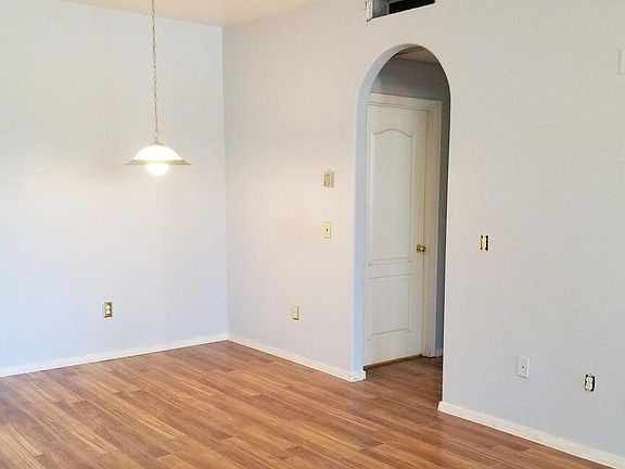 3rd image of 2929 W YORKSHIRE Drive #2031
