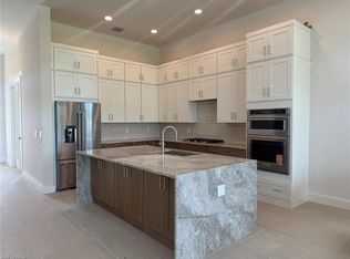 8705 Driftwood Dr, Naples, FL 34114