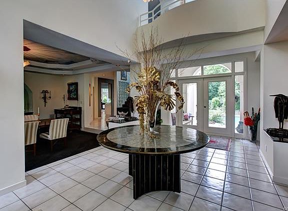 5th image of 9009 River Trace Ct