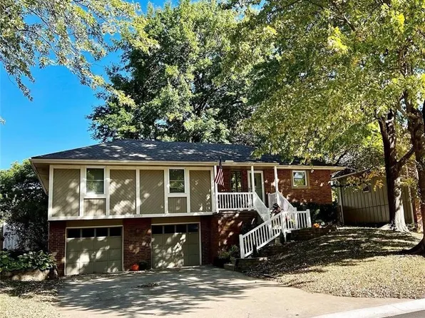 16012 W 139th Ter, Olathe, KS 66062
