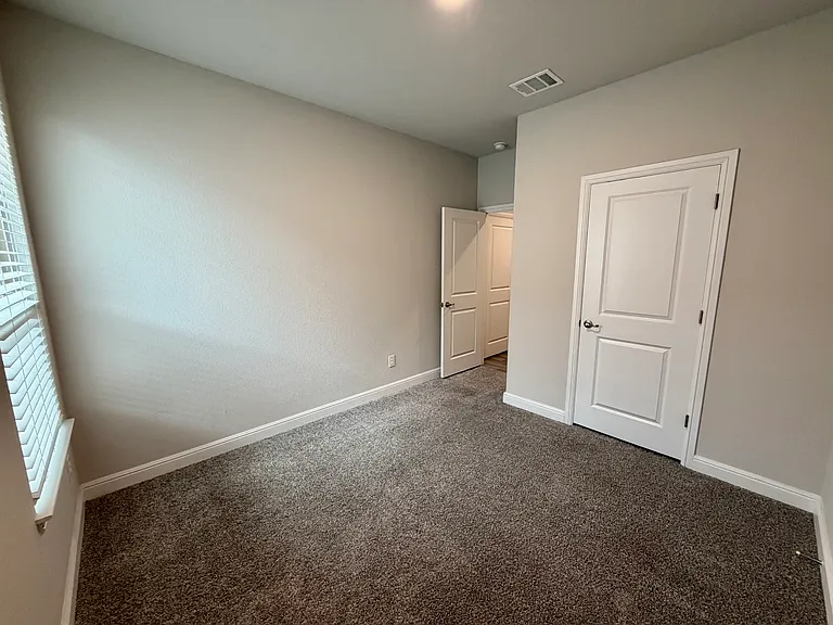 2340 Goodnight Ranch Dr — Photo 22