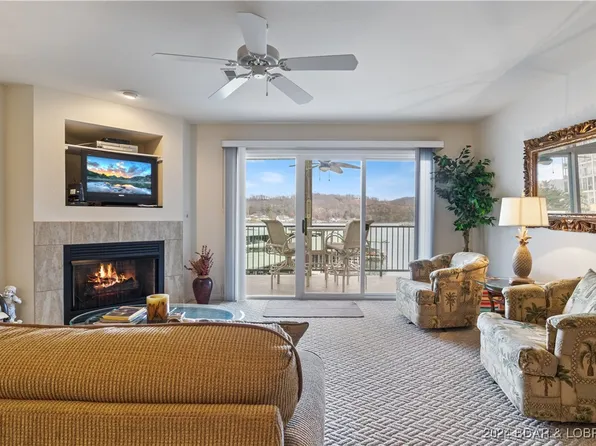 316 Cedar Heights Dr #2D, Camdenton, MO 65020