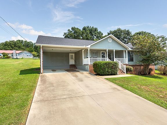 3rd image of 27 Village Dr