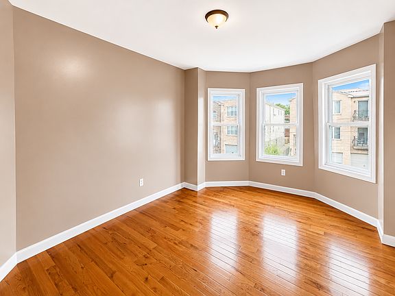 5th image of 15 3rd St APT 2