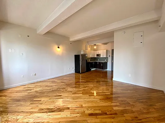 Rented by City Connections Realty | media 7