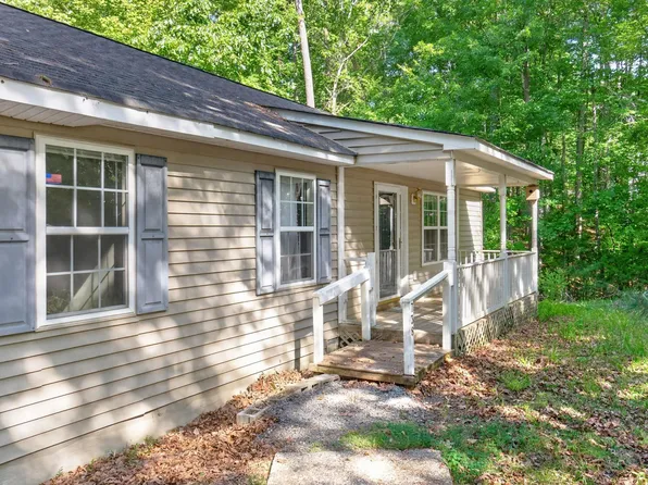 738 Jefferson Dr, Palmyra, VA 22963