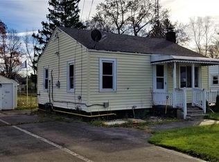 3620 Huggins Ave, Flint, MI 48506