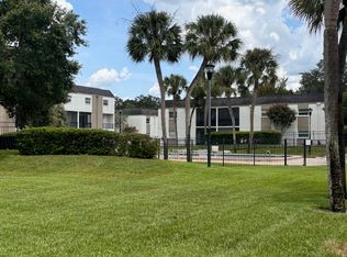 716 Oakgrove Dr APT 128, Brandon, FL 33510