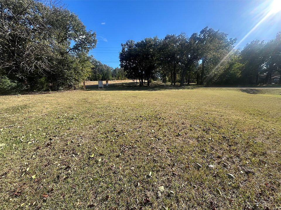 1st image of 0 Lake Ln