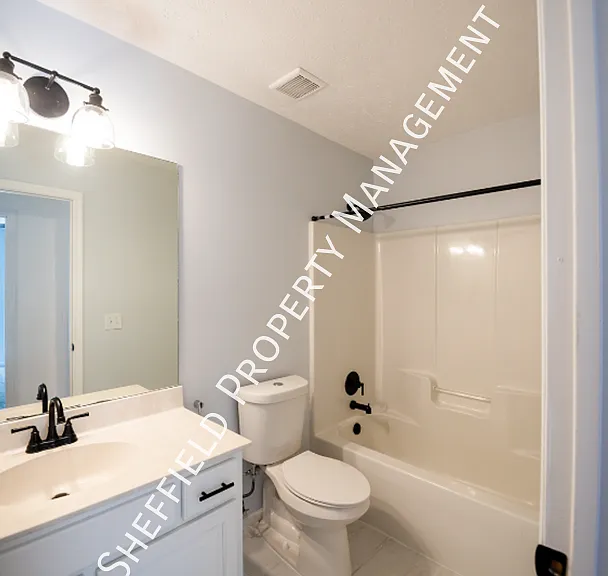 3008 Thornberry Cir — Photo 4