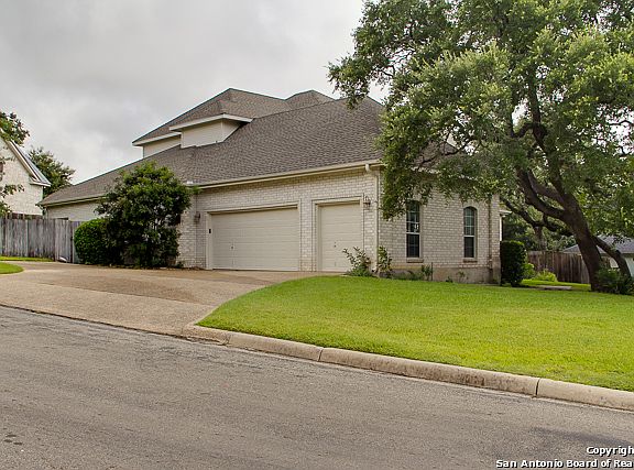 3rd image of 8515 Fairway Trail