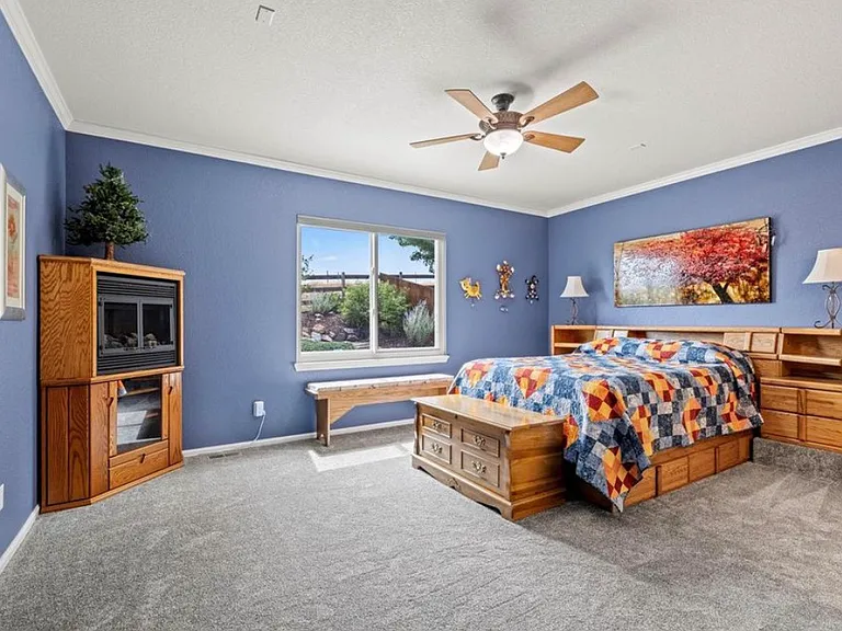 10350 Nottingham Dr — Photo 5