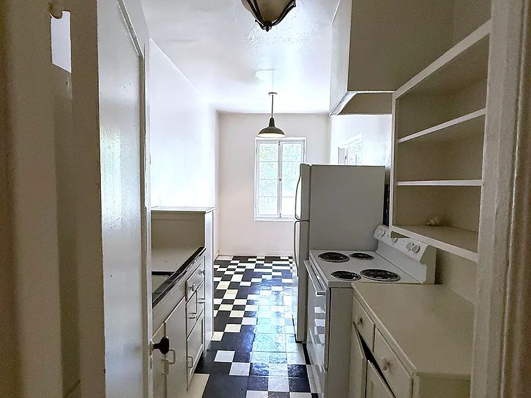 6626 Franklin Ave #210 — Photo 8