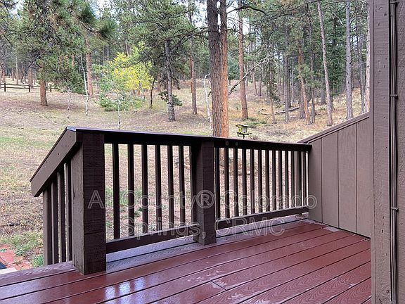 5th image of 550 Manor Ct APT C