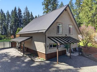 1981 Dzini Rd, Comox Valley, BC V9J 1H1