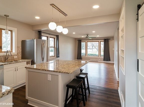 4th image of 701 Newberry Ave