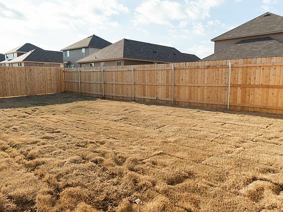 5th image of 1710 Swallow Dr