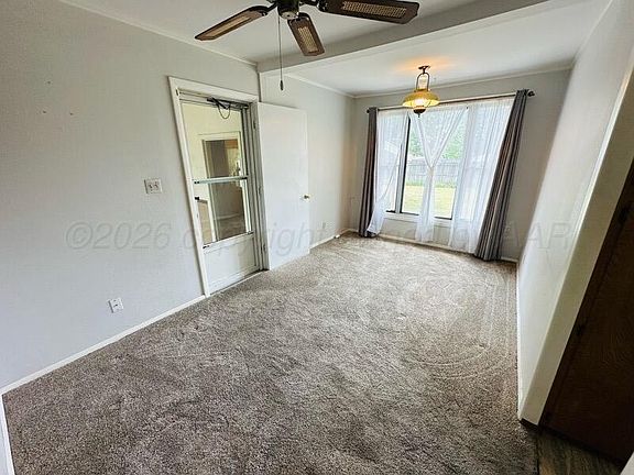 3rd image of 113 Broadmoor St