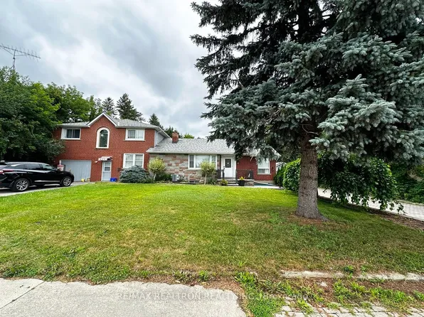 2430 King Rd, King, ON L7B 1J7