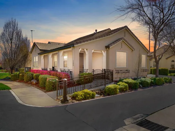 1305 Marseille Ln, Roseville, CA 95747