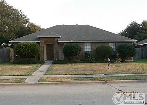 1st image of 1910 Arbor Creek Dr