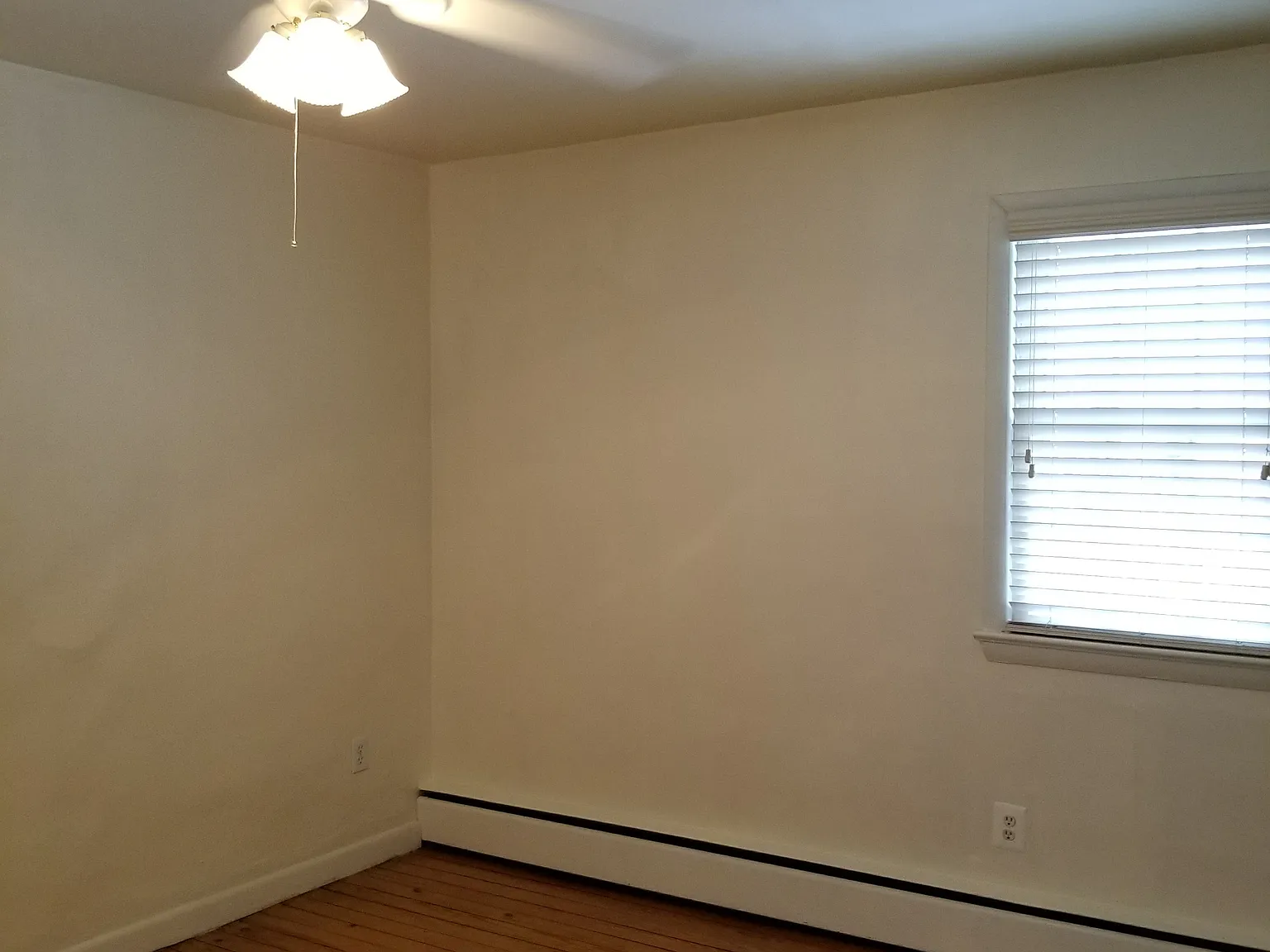 2 bed, 1.5 bath, 1000 sqft, $3,200 — Photo 3