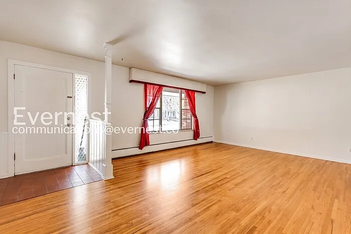 2701 S Fillmore St — Photo 9