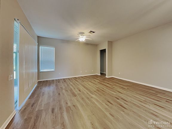 2nd image of 2220 Wandering Oak Ter